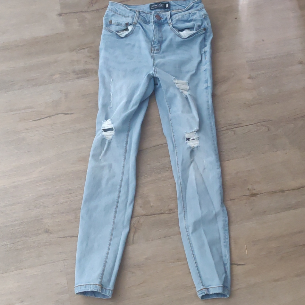 High Waisted Destroyed Skinny Jeans
